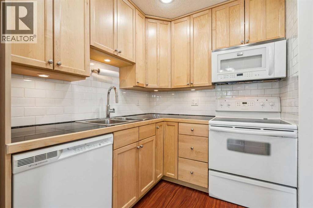 Single Family House for Sale in    Avenue SW Altadore Calgary 
