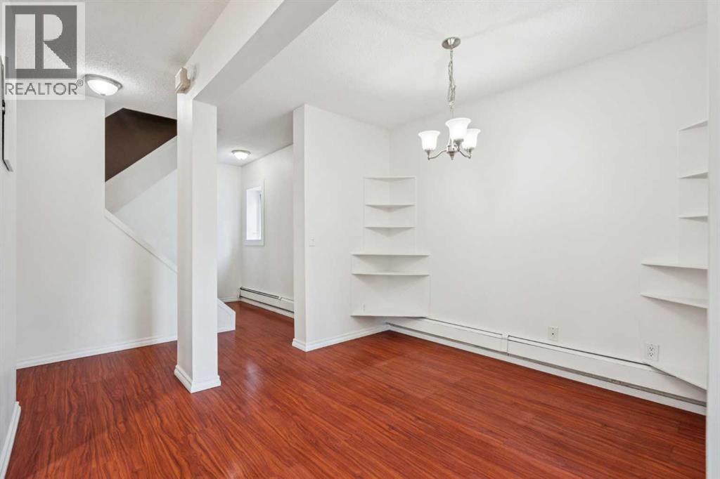 Single Family House for Sale in    Avenue SW Altadore Calgary 