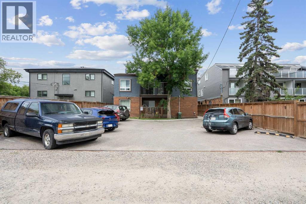 Single Family House for Sale in    Avenue SW Altadore Calgary 