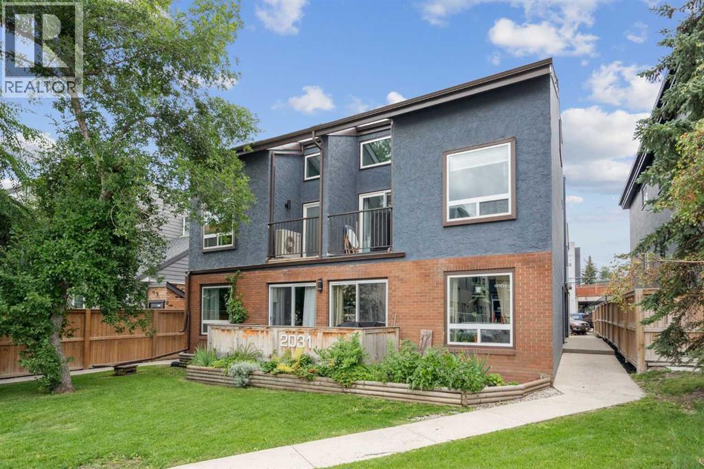 Single Family House for Sale in    Avenue SW Altadore Calgary 