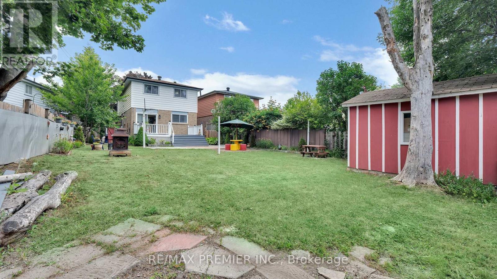 Photo 6 of 55 Loscombe Drive, Clarington ON