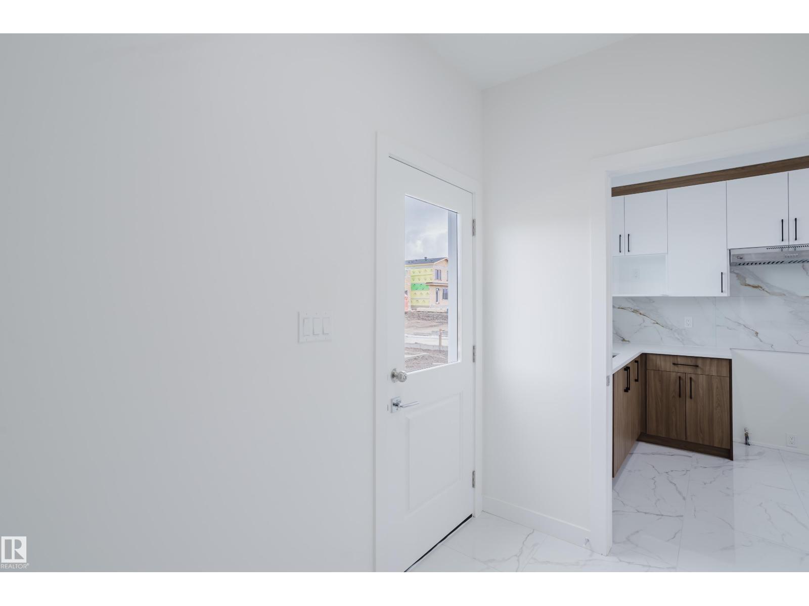 Photo 21 of 235 25 St Sw, Edmonton AB
