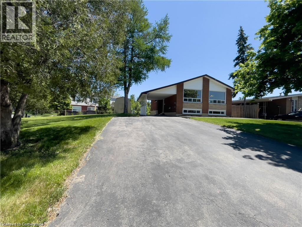 Photo 1 of 15 Champlain Avenue Unit Lower, Hamilton ON