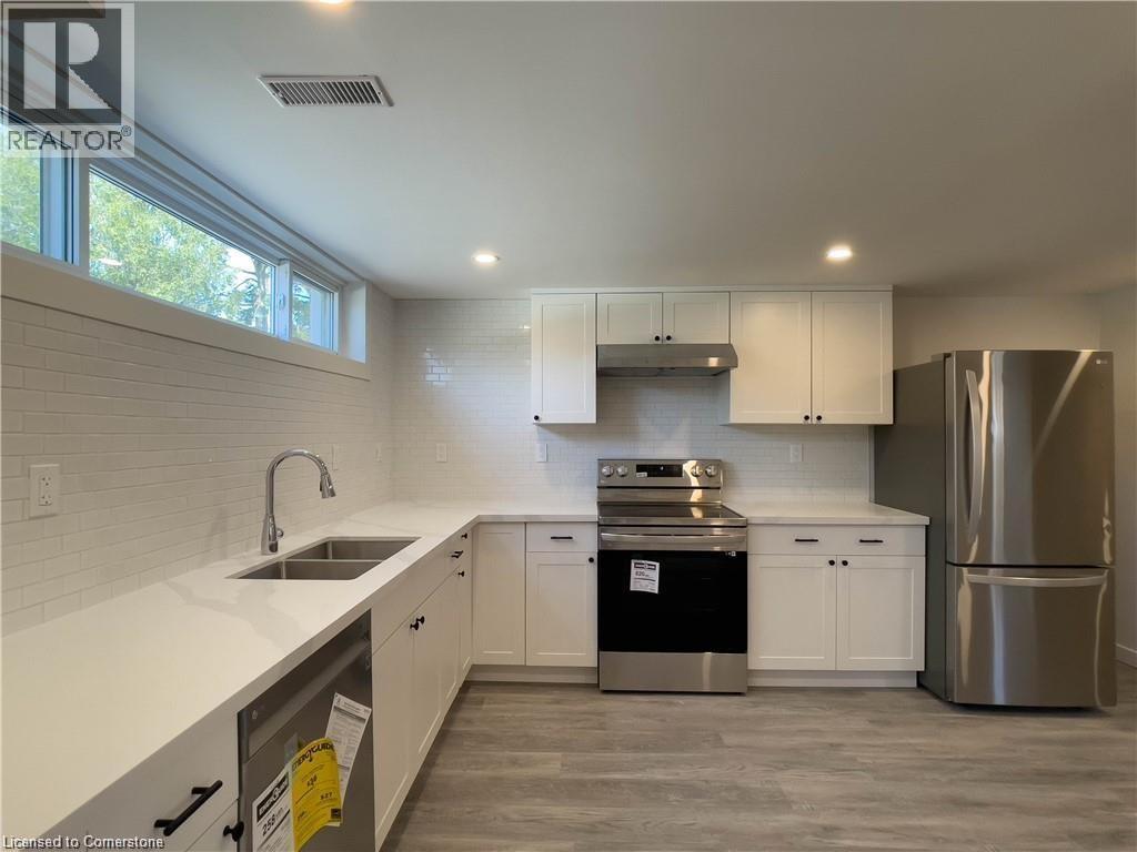 Photo 4 of 15 Champlain Avenue Unit Lower, Hamilton ON
