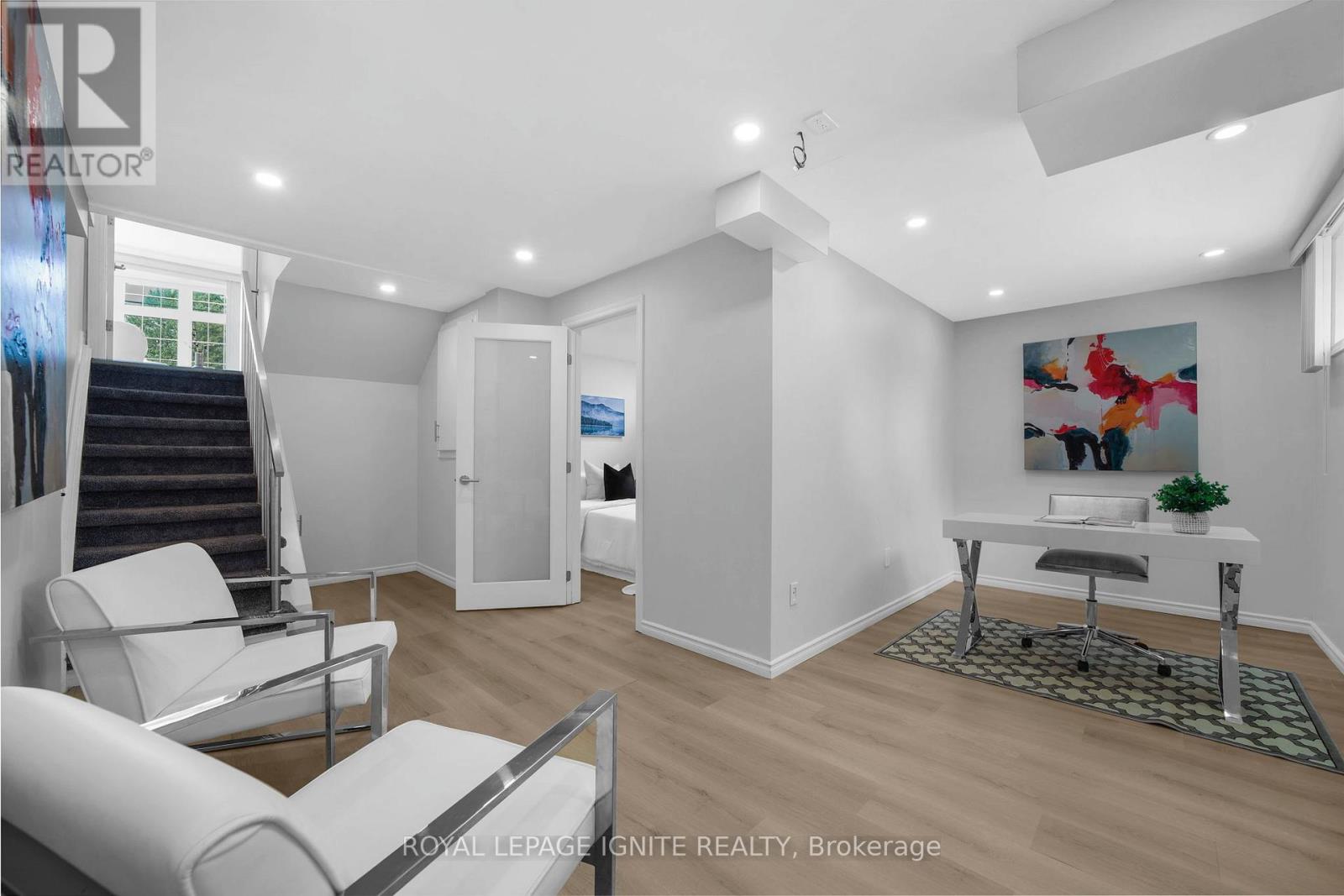 Photo 27 of 47 Deerfield Road, Toronto ON