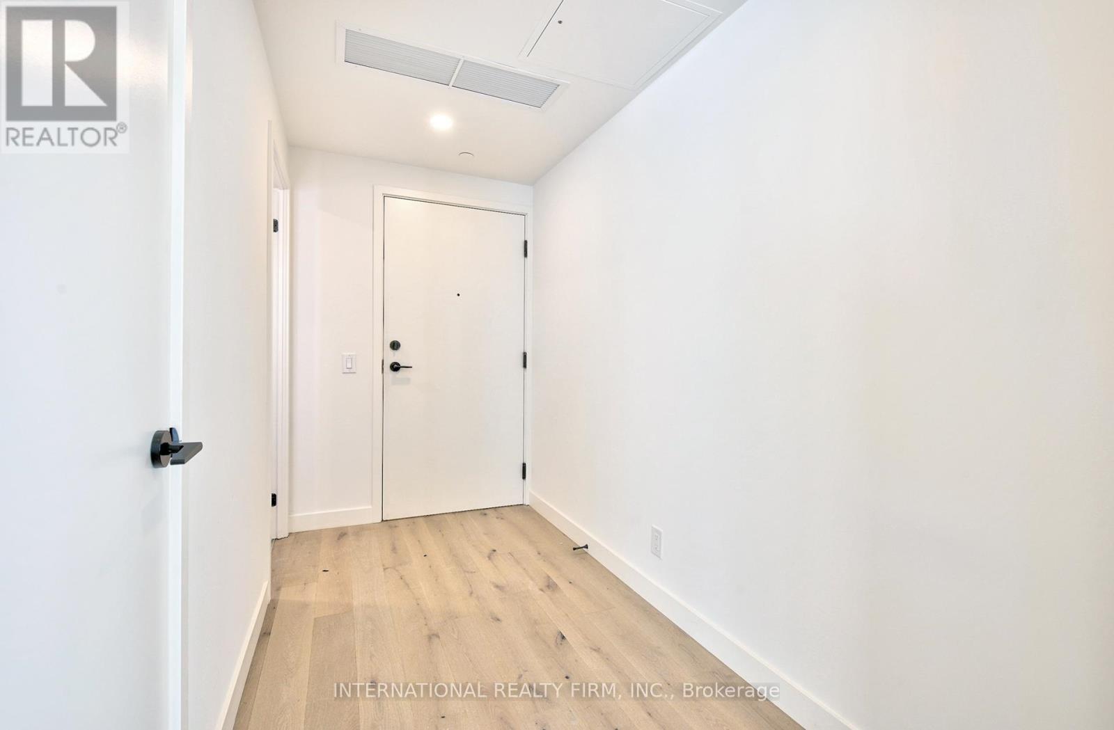 Photo 2 of 505 1050 Eastern Avenue, Toronto ON