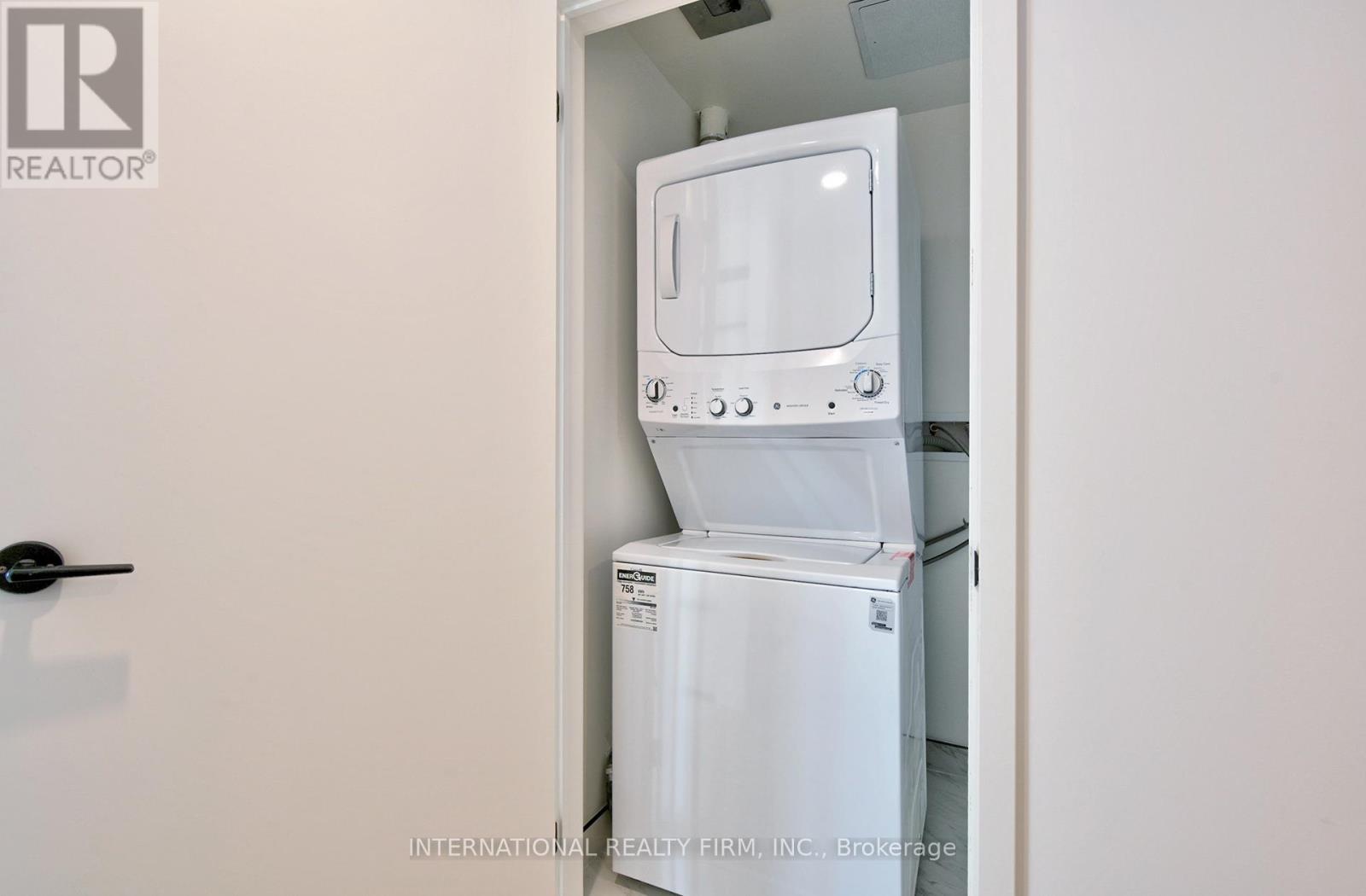 Photo 19 of 505 1050 Eastern Avenue, Toronto ON