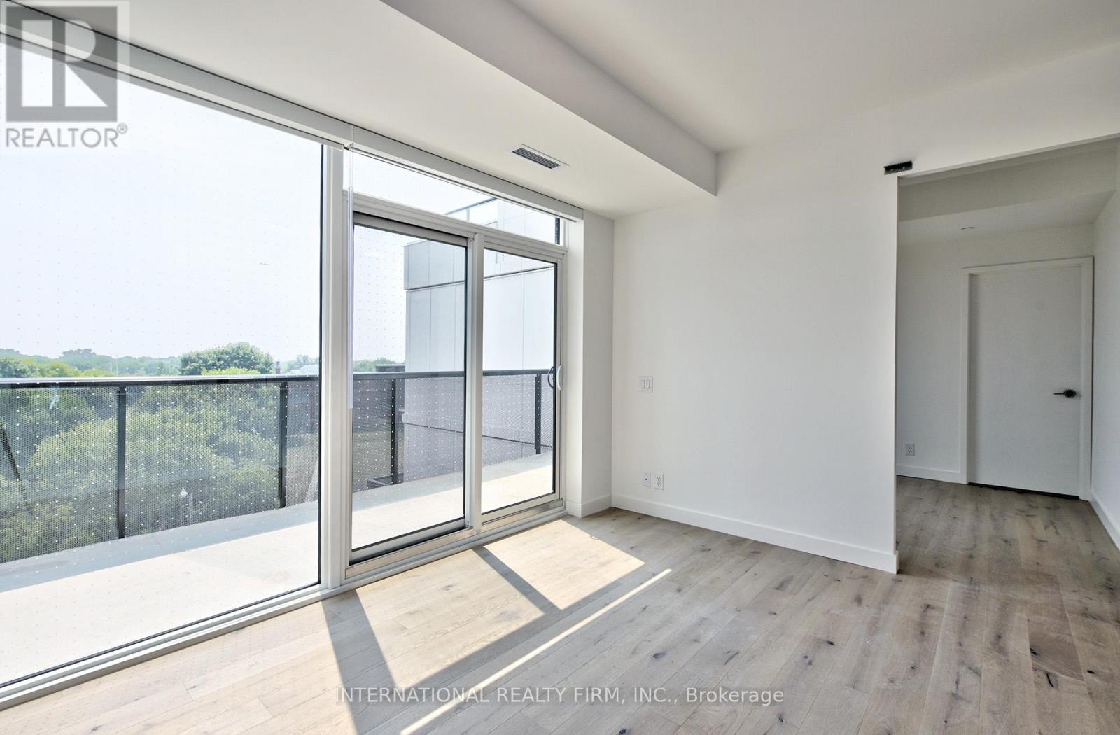 Photo 8 of 505 1050 Eastern Avenue, Toronto ON