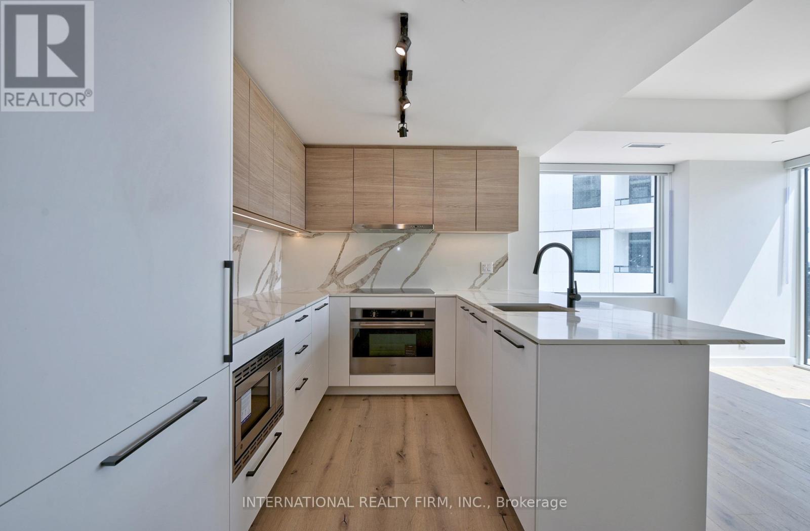 Photo 4 of 505 1050 Eastern Avenue, Toronto ON