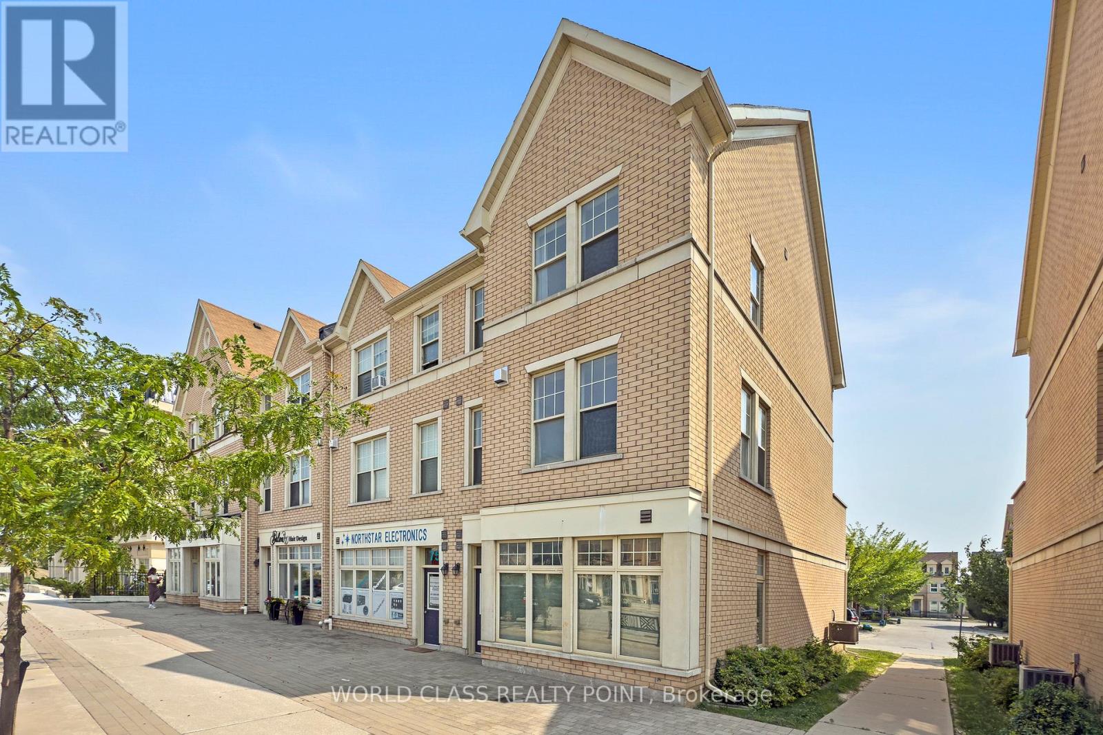 Photo 9 of 73 Cathedral High Street, Markham ON