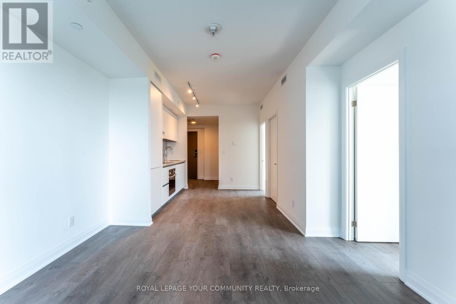 Photo 8 of 1507 4015 The Exchange, Mississauga ON