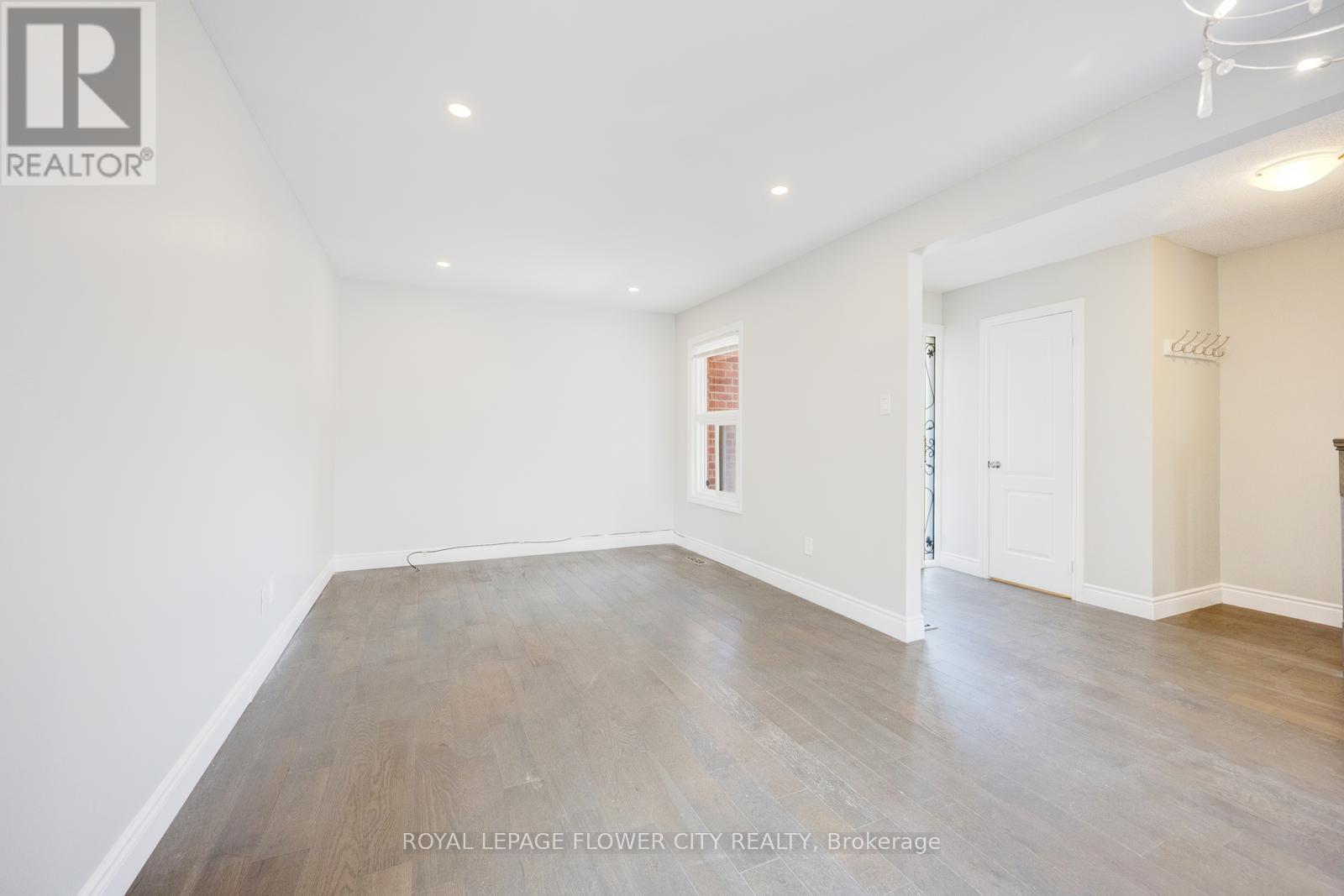 Photo 47 of 16 Ecclestone Drive, Brampton ON