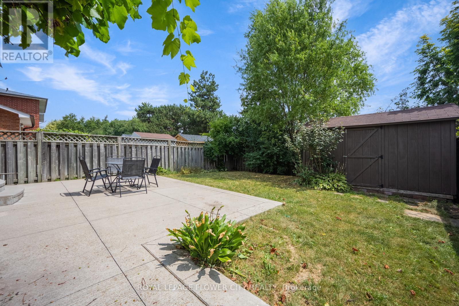 Photo 14 of 16 Ecclestone Drive, Brampton ON