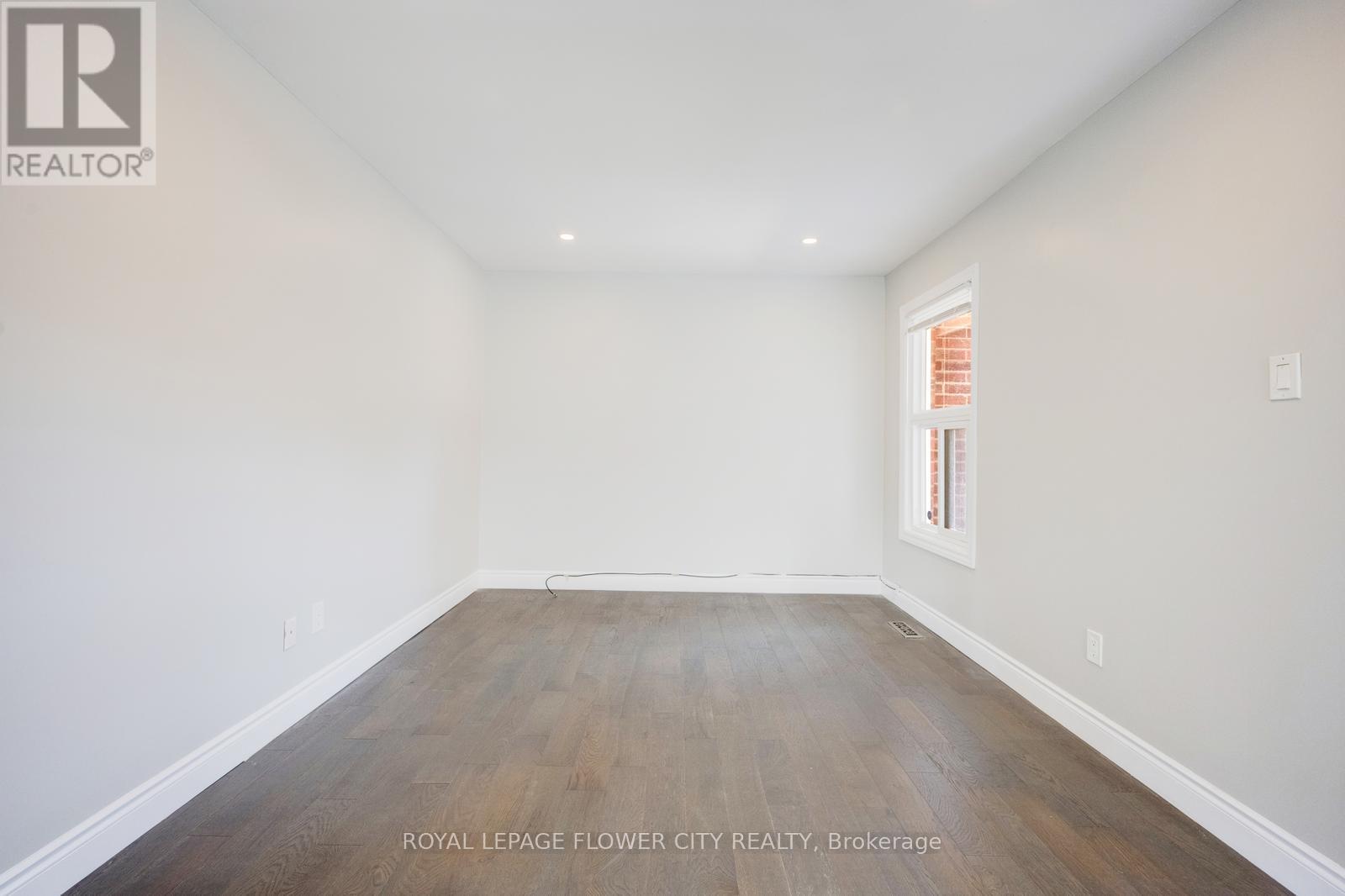 Photo 48 of 16 Ecclestone Drive, Brampton ON