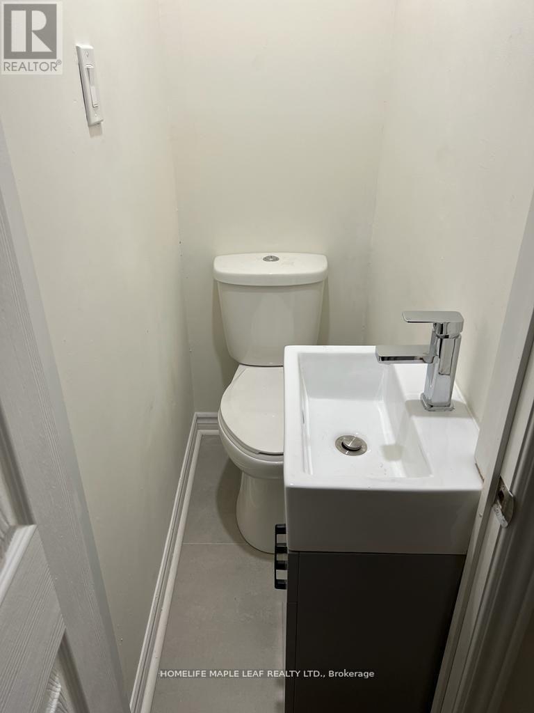 Photo 7 of Upper 28 Ladore Drive, Brampton ON