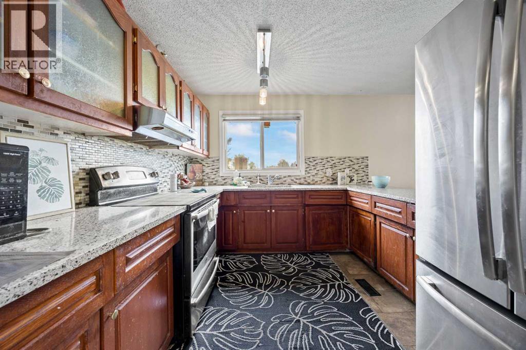 Single Family House for Sale in   Fonda Way SE Forest Heights Calgary 