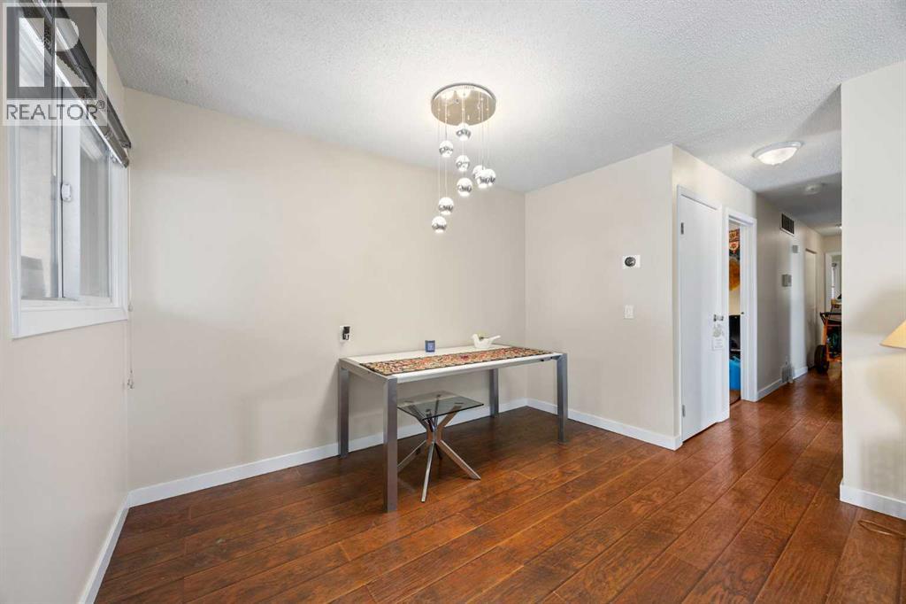 Single Family House for Sale in   Fonda Way SE Forest Heights Calgary 