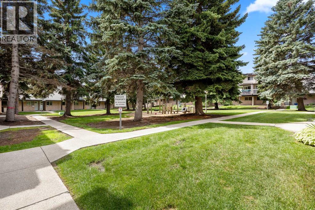 Single Family House for Sale in   Fonda Way SE Forest Heights Calgary 