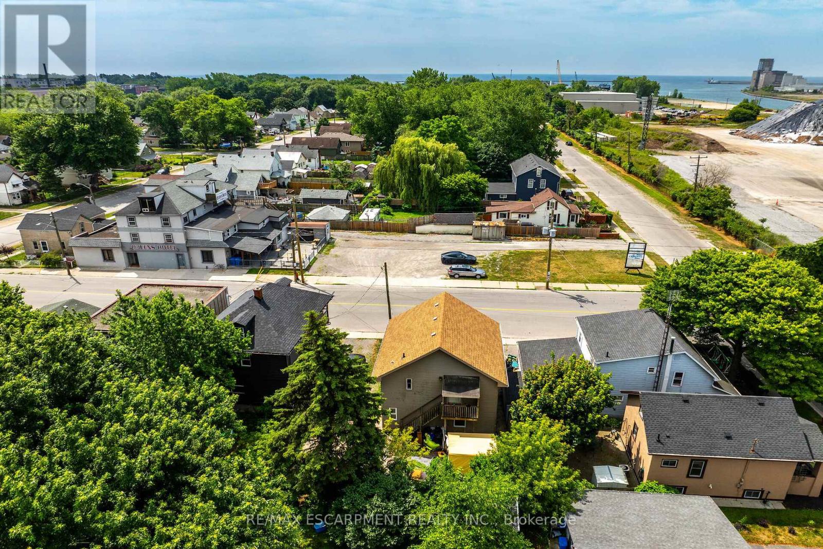 Photo 42 of 8 Nickel Street, Port Colborne ON