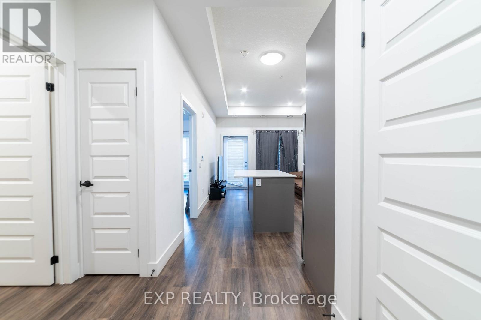 Photo 10 of 102 1201 Lackner Place, Kitchener ON