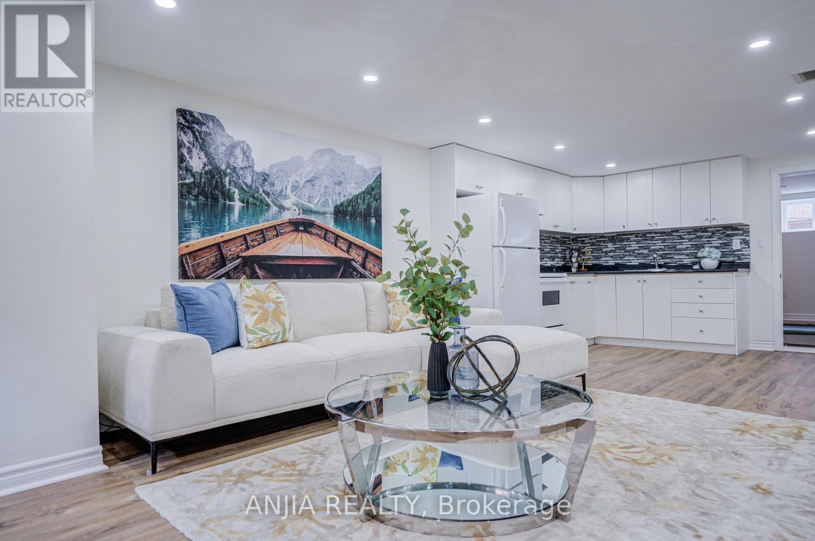 Photo 19 of 248 Codsell Avenue, Toronto ON