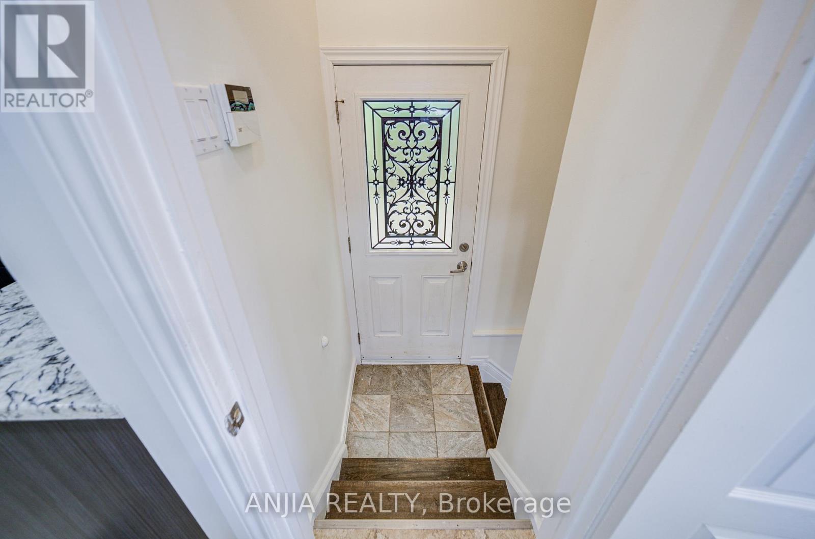 Photo 18 of 248 Codsell Avenue, Toronto ON
