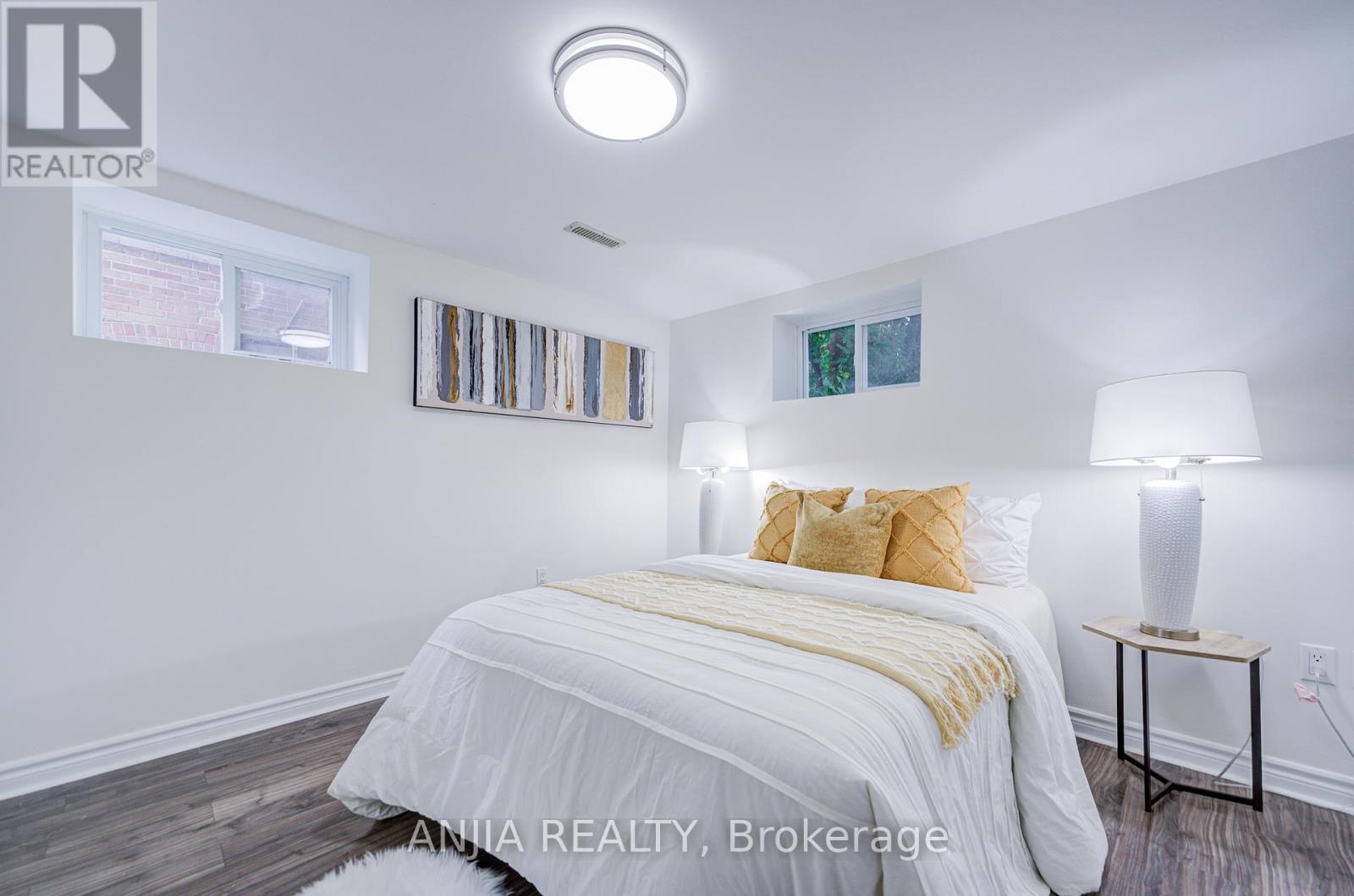 Photo 26 of 248 Codsell Avenue, Toronto ON