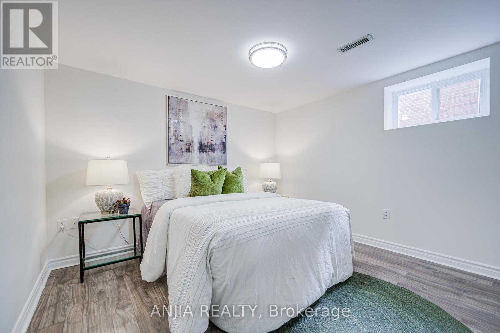 Photo 24 of 248 Codsell Avenue, Toronto ON