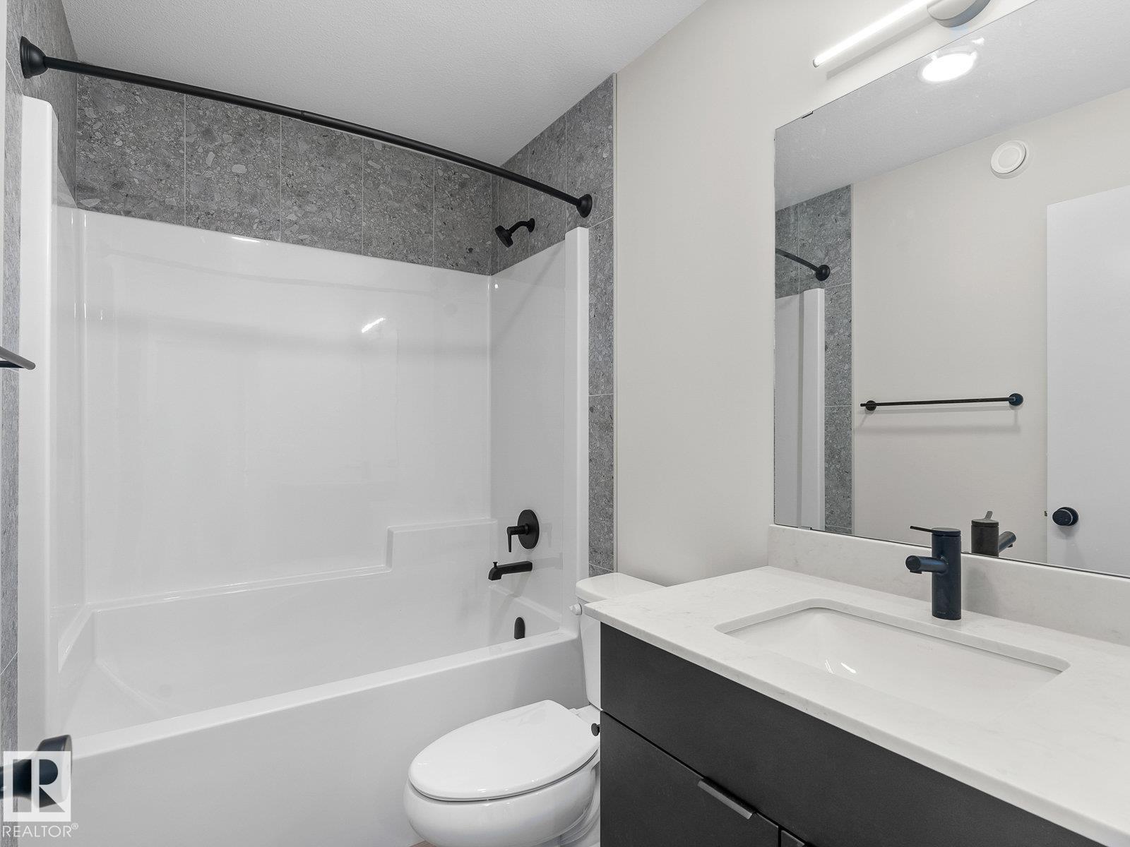Photo 21 of 8219 227 St Nw, Edmonton AB