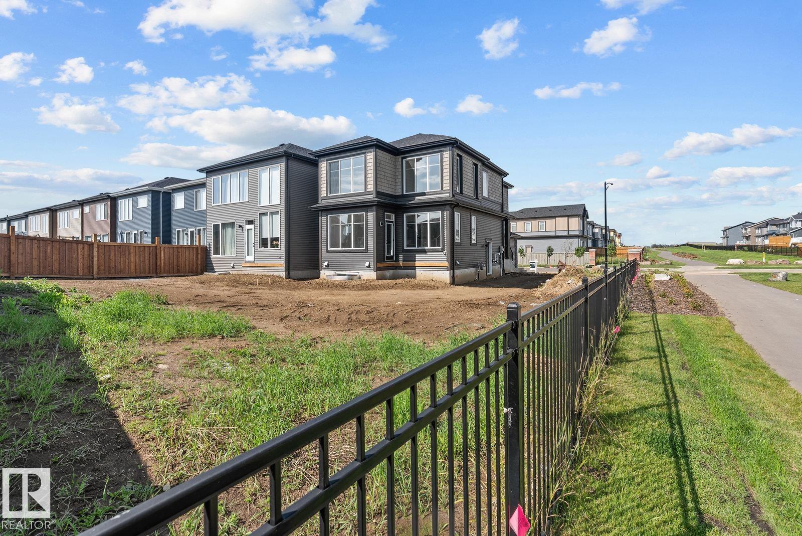 Photo 39 of 8219 227 St Nw, Edmonton AB