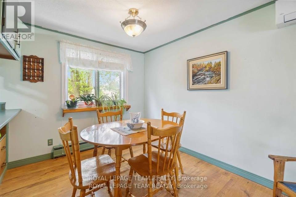 Photo 6 of 307 Dodson Street, North Grenville ON
