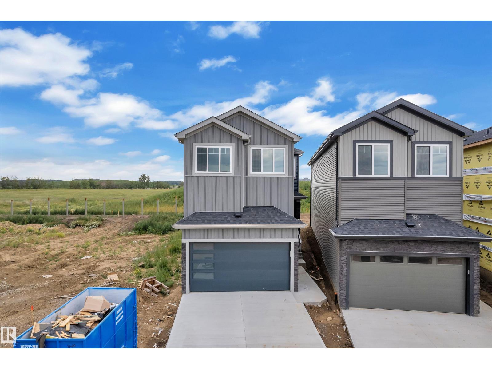Photo 3 of 22811 80 Av Nw, Edmonton AB