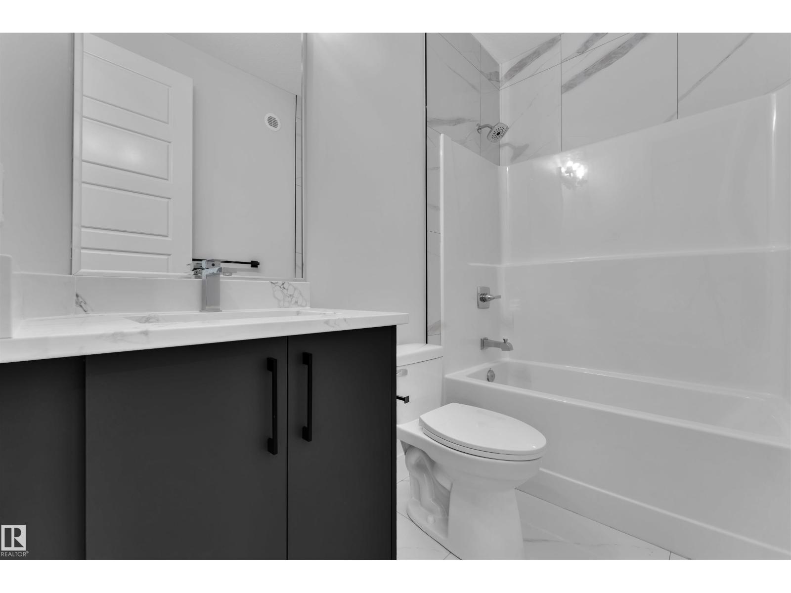 Photo 37 of 22811 80 Av Nw, Edmonton AB