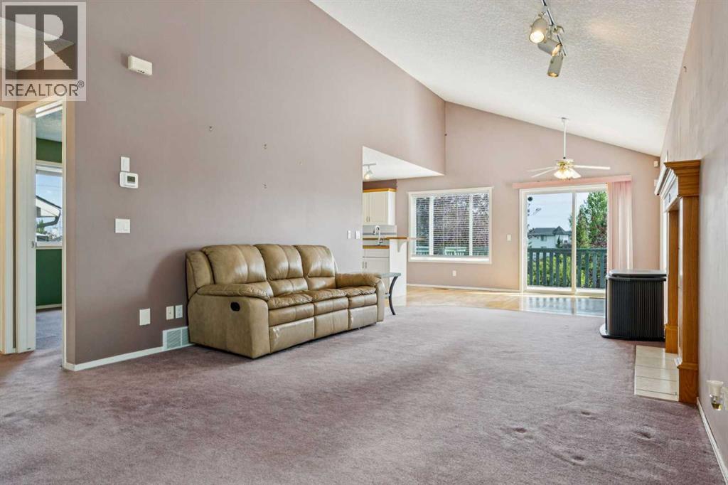 Single Family House Bi-level for Sale in  Harvest Hills Drive NE Harvest Hills Calgary 