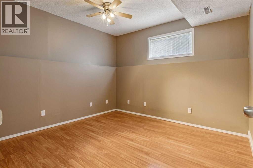 Single Family House Bi-level for Sale in  Harvest Hills Drive NE Harvest Hills Calgary 