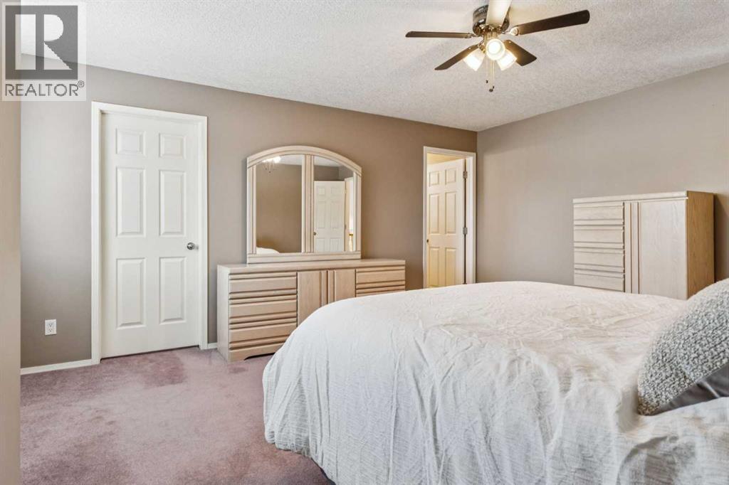 Single Family House Bi-level for Sale in  Harvest Hills Drive NE Harvest Hills Calgary 