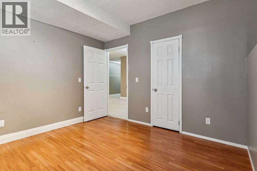 Single Family House Bi-level for Sale in  Harvest Hills Drive NE Harvest Hills Calgary 