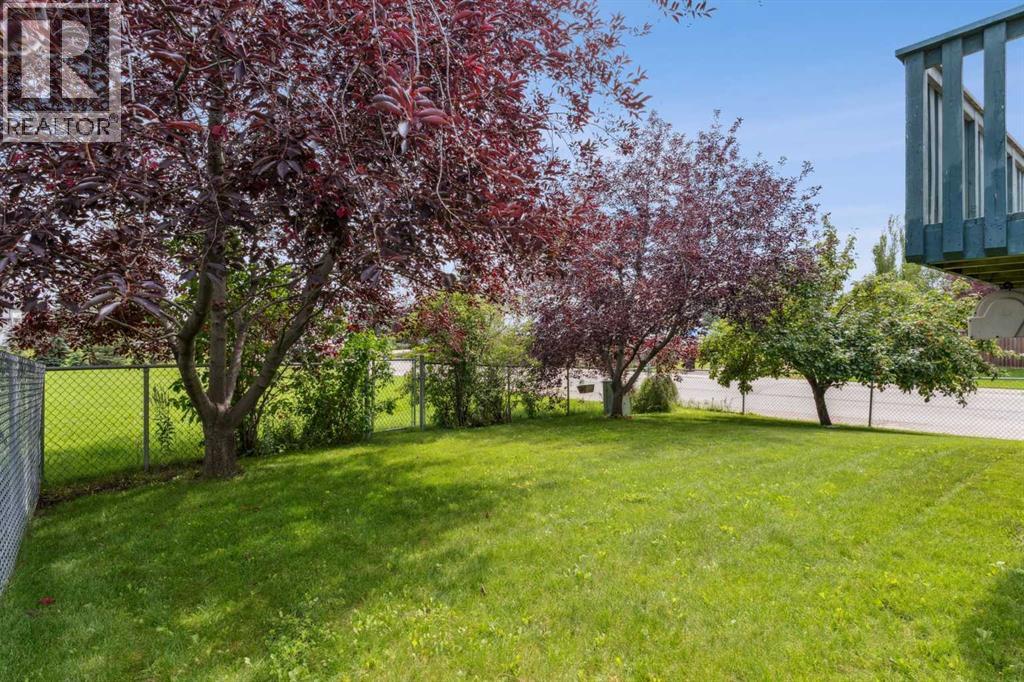 Single Family House Bi-level for Sale in  Harvest Hills Drive NE Harvest Hills Calgary 