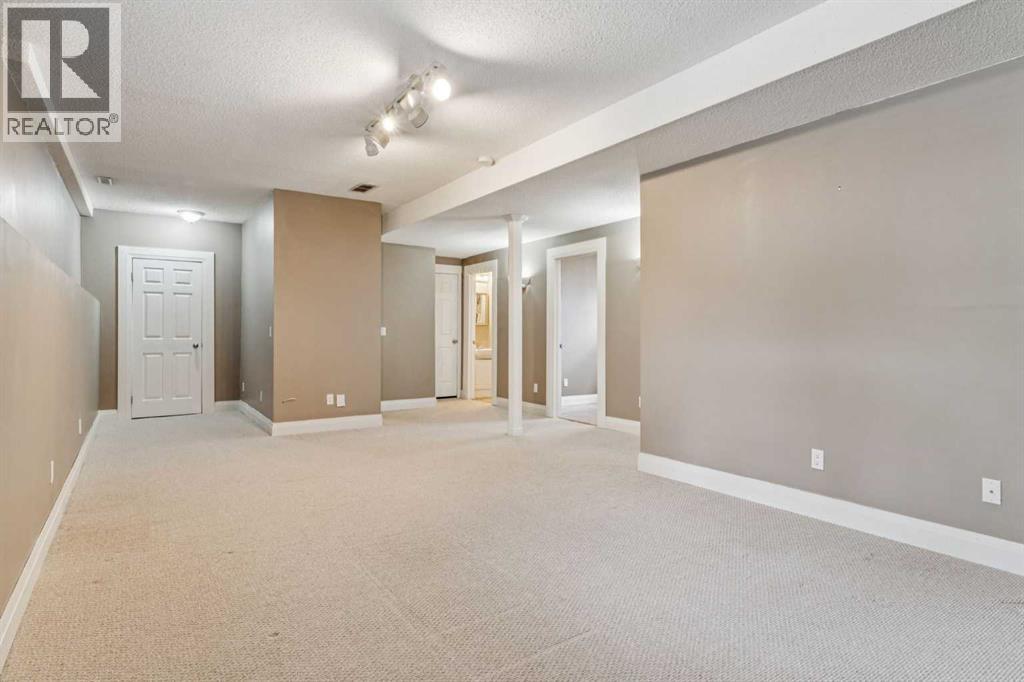 Single Family House Bi-level for Sale in  Harvest Hills Drive NE Harvest Hills Calgary 