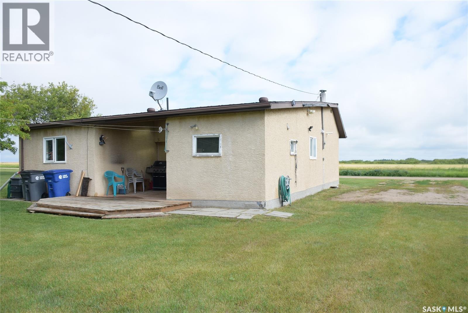Photo 2 of 5 3rd Avenue, South Quappelle Rm No 157 SK