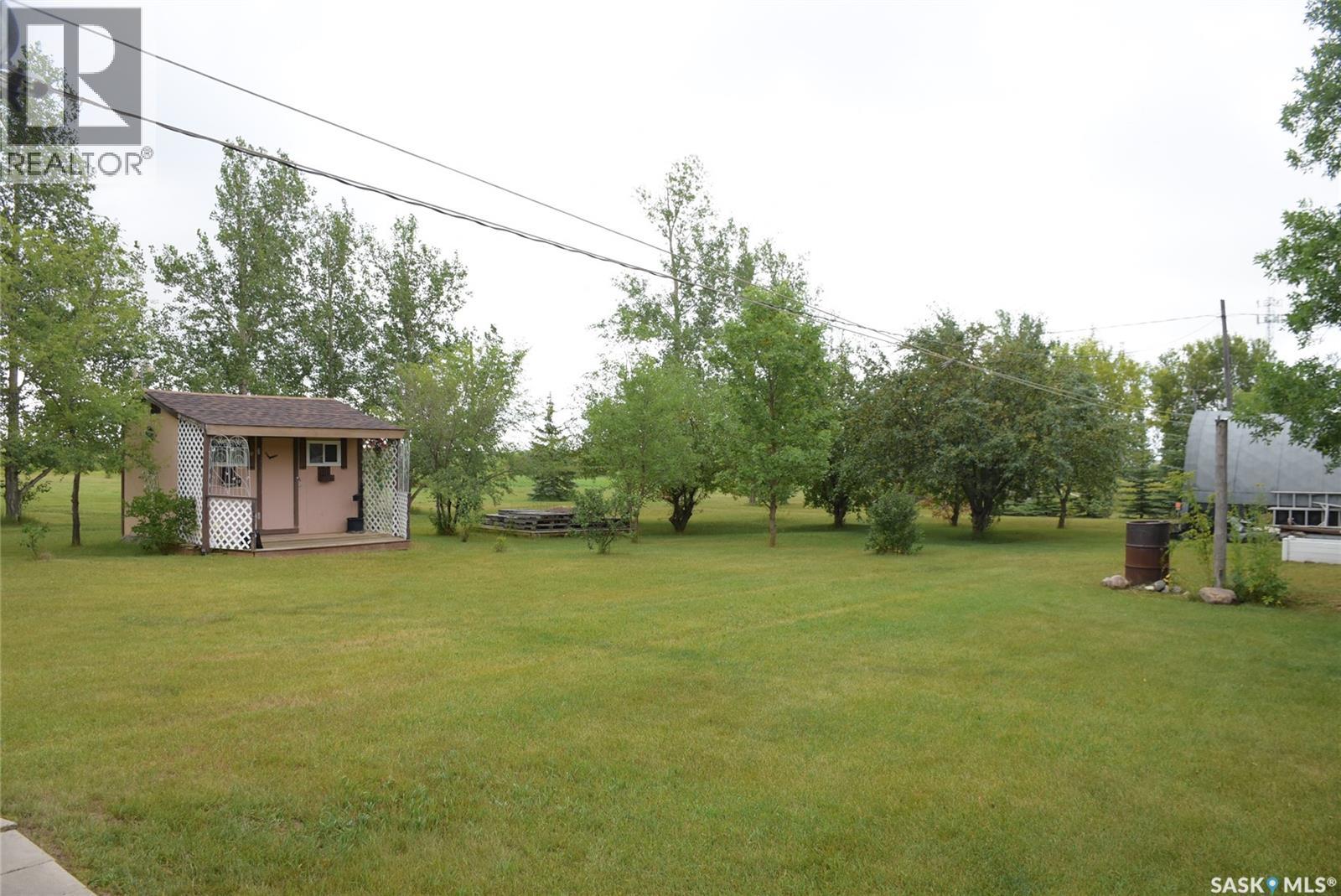 Photo 9 of 5 3rd Avenue, South Quappelle Rm No 157 SK