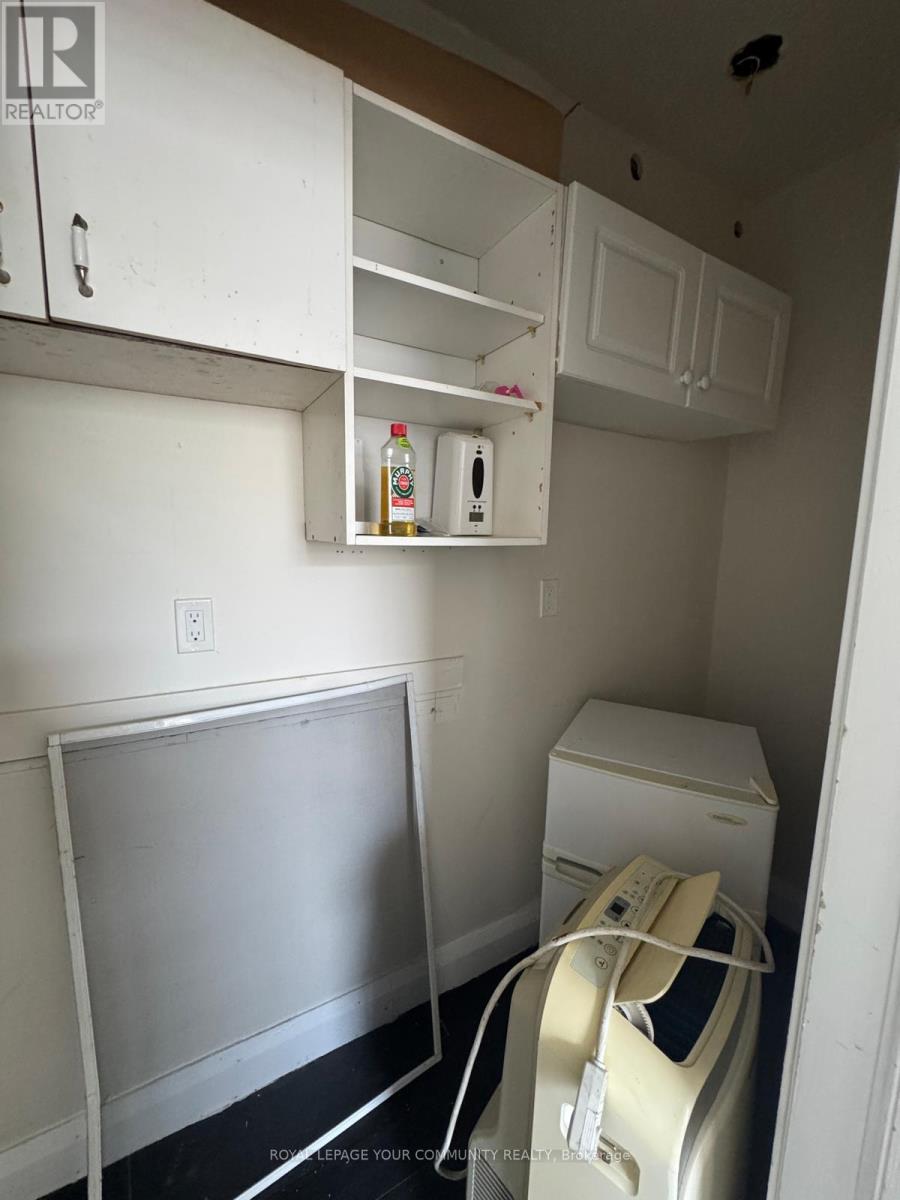 Photo 21 of 10149 Yonge Street, Richmond Hill ON