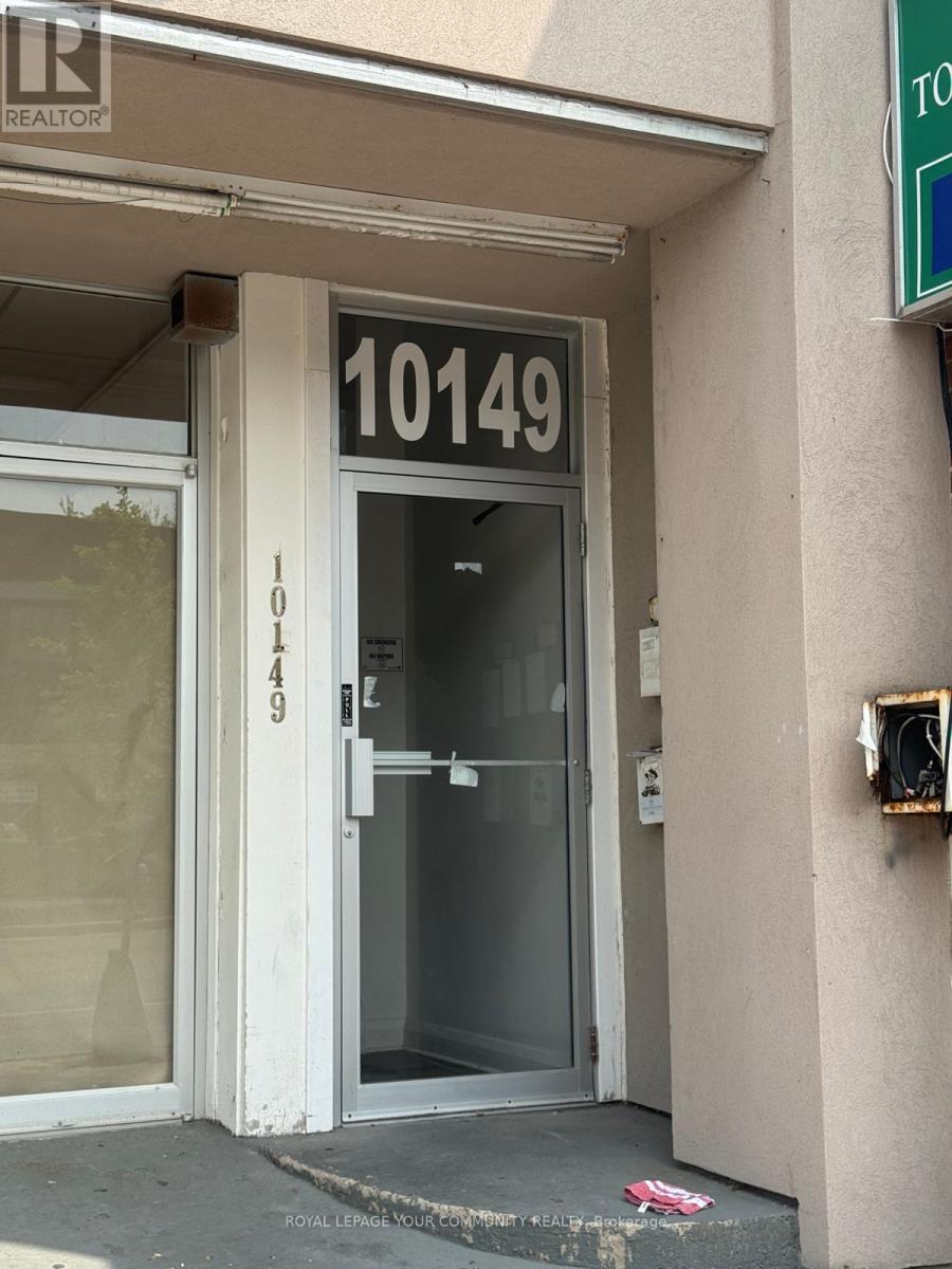 Photo 3 of 10149 Yonge Street, Richmond Hill ON