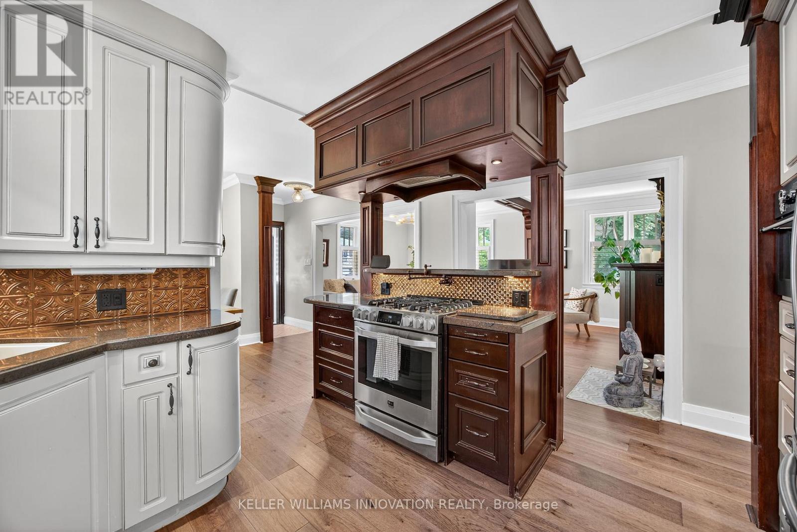 Photo 18 of 108 Owen Street, Barrie ON