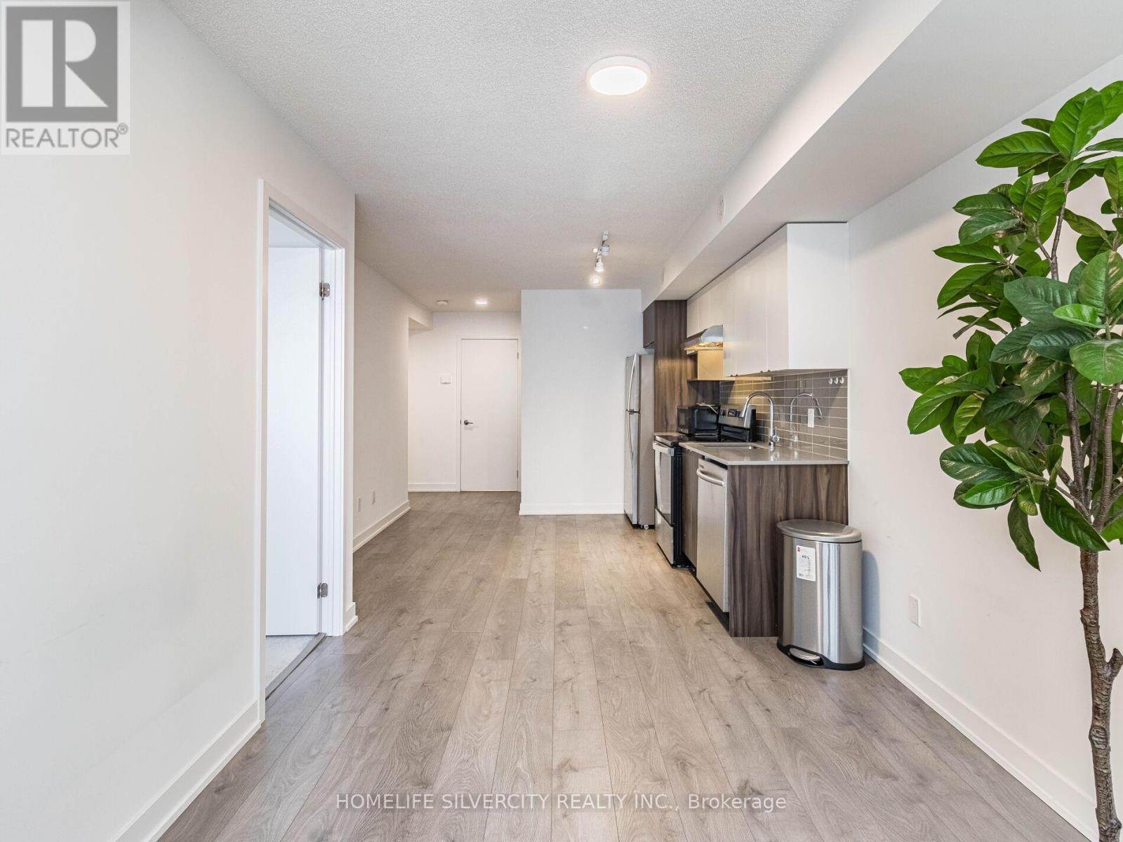 Photo 22 of 403 1141 Cooke Boulevard, Burlington ON