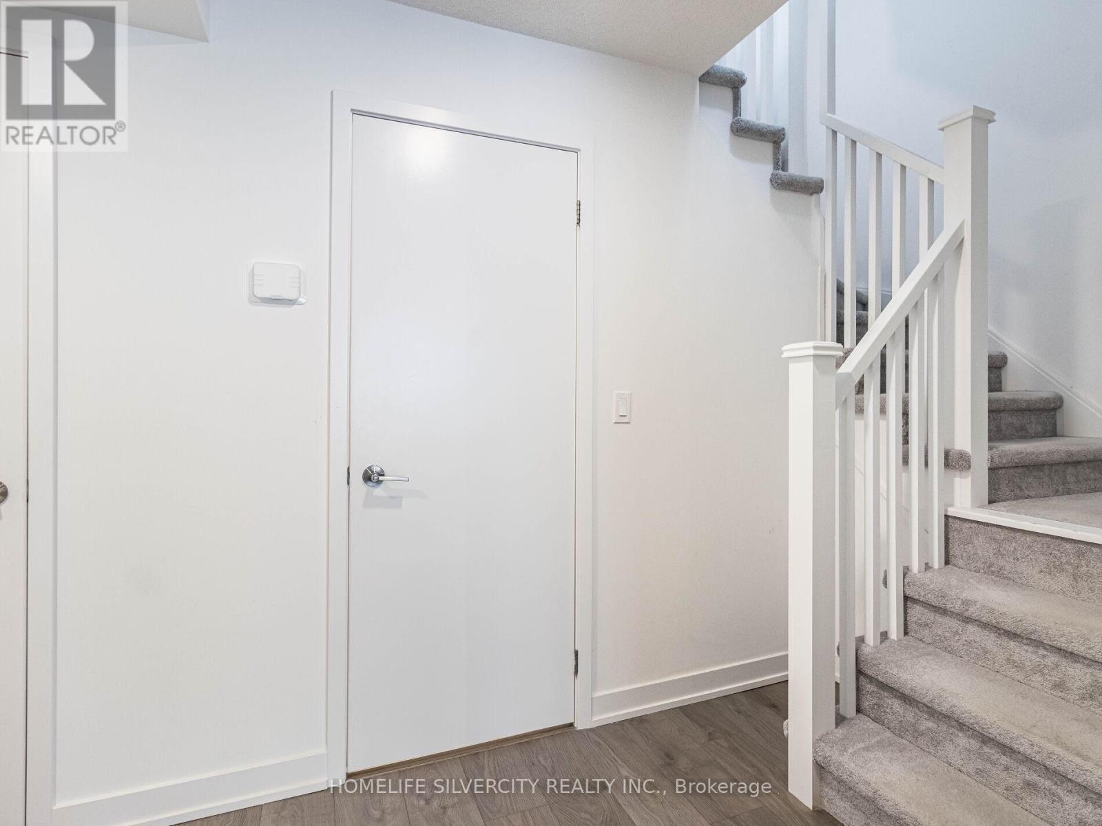 Photo 18 of 403 1141 Cooke Boulevard, Burlington ON