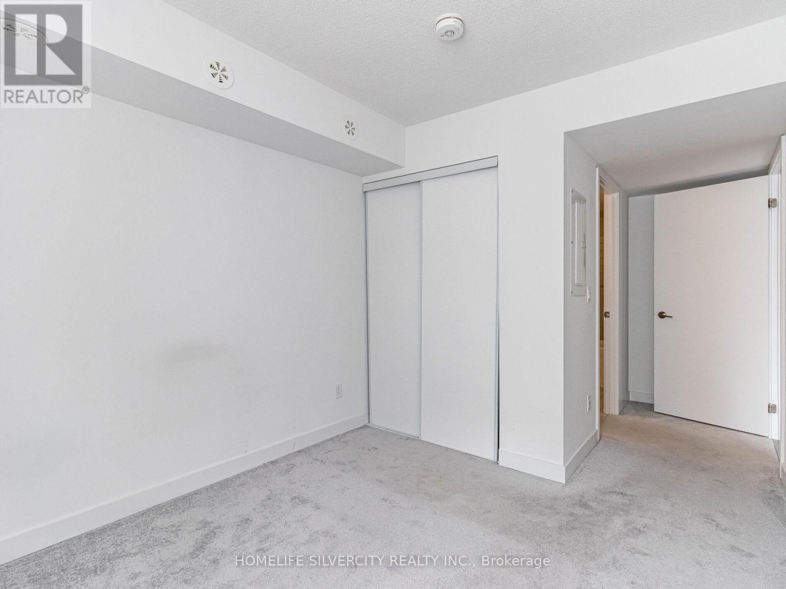 Photo 5 of 403 1141 Cooke Boulevard, Burlington ON