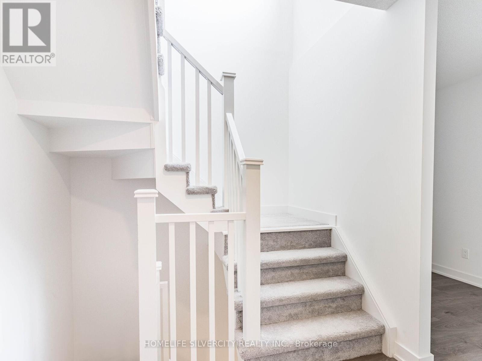 Photo 9 of 403 1141 Cooke Boulevard, Burlington ON