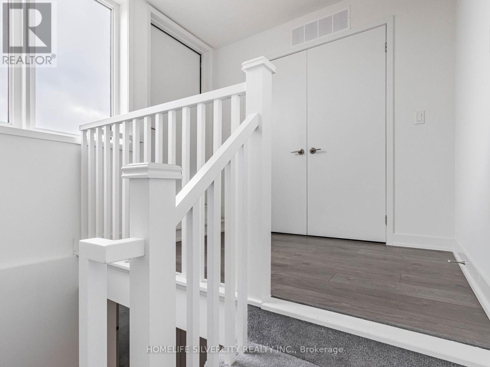 Photo 16 of 403 1141 Cooke Boulevard, Burlington ON