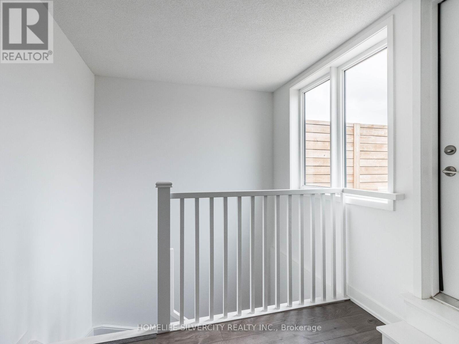Photo 24 of 403 1141 Cooke Boulevard, Burlington ON